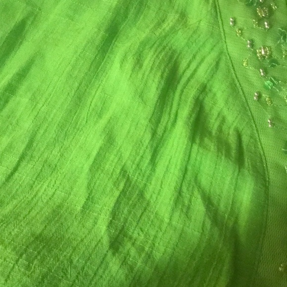 *🆕 New Direction Green Embellished Top 1X - Picture 6 of 6